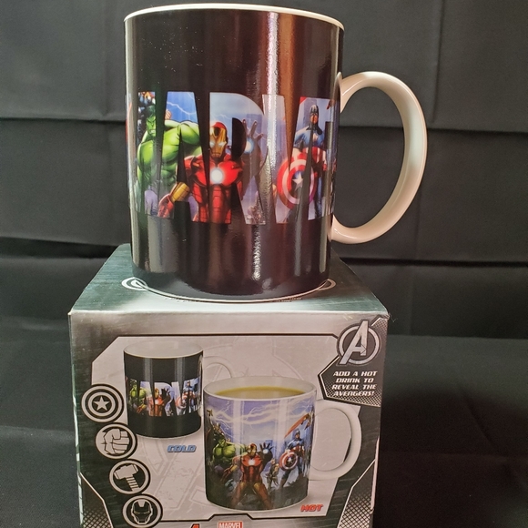 Marvel Other - Marvel Heat Changing Mug
